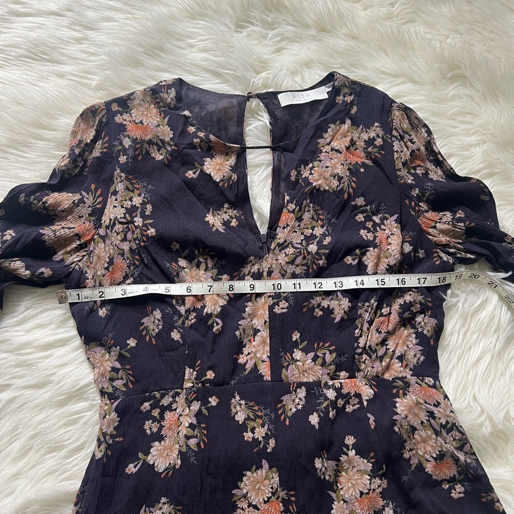 Astr the Label Floral Print Long Sleeve Romper - Picture 6 of 10